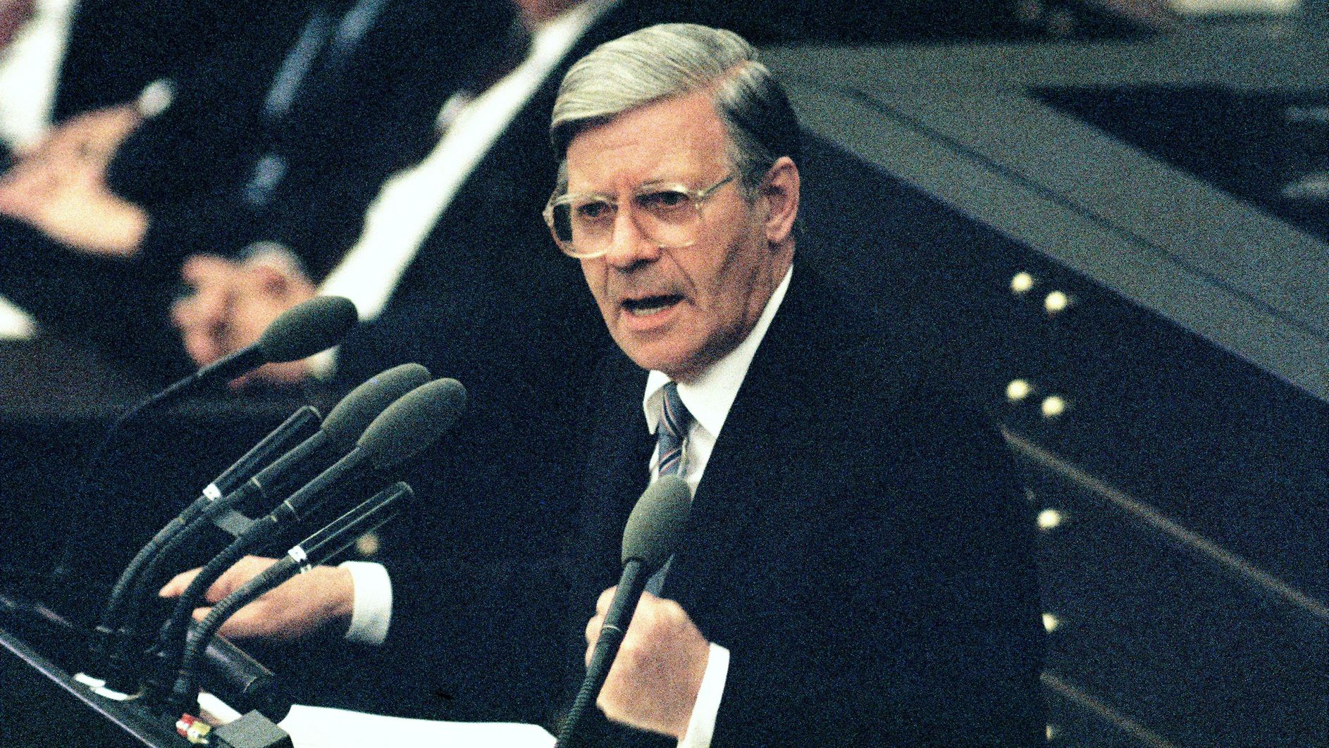 Heute Vor 40 Jahren – Helmut Schmidt Hält Seine Letzte Rede Als Bundeskanzler