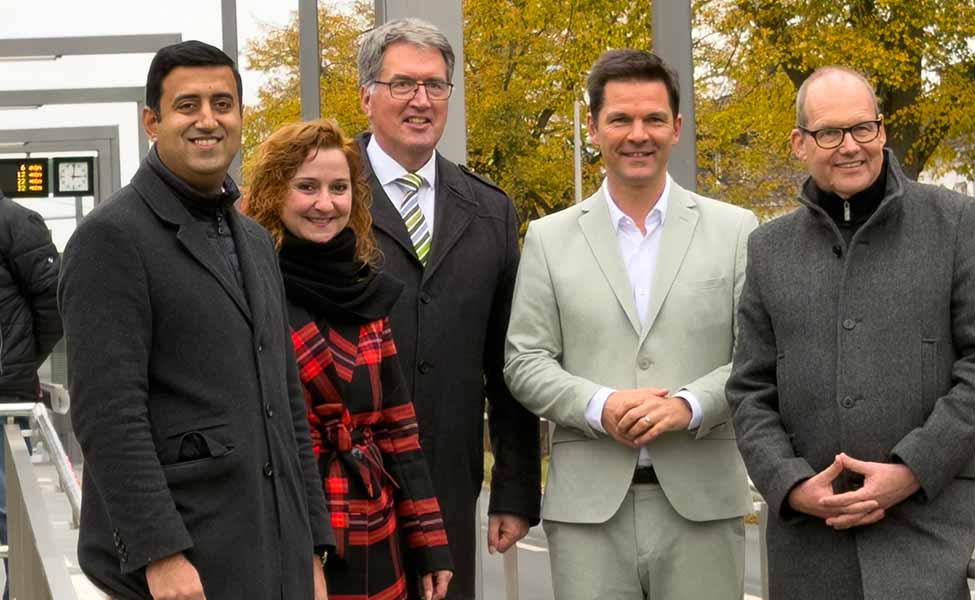 Freigabe Des Hochbahnsteigs „Stadtfriedhof Bothfeld“